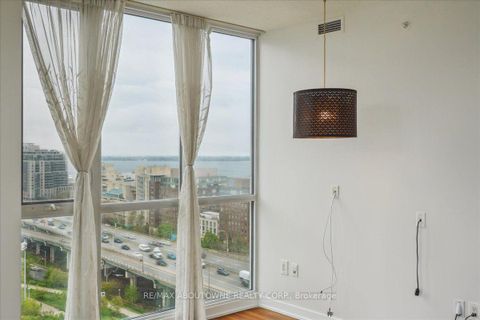 Photo 3 at 1901 - 75 Queens Wharf Road, Waterfront Communities C1, Toronto