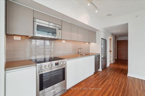 Photo 12 at 1901 - 75 Queens Wharf Road, Waterfront Communities C1, Toronto