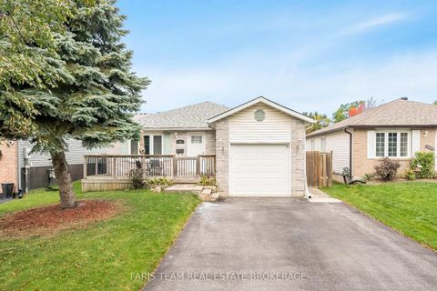 Photo 2 at 24 Laurie Crescent, Wellington, Barrie