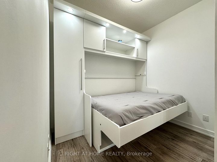 Photo 9 at 321 - 621 Sheppard Avenue E, Bayview Village, Toronto