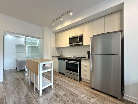 Photo 4 at 321 - 621 Sheppard Avenue E, Bayview Village, Toronto