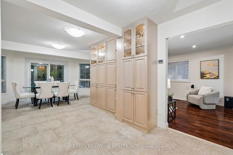 Photo 15 at 122 Colvin Crescent, Brownridge, Vaughan