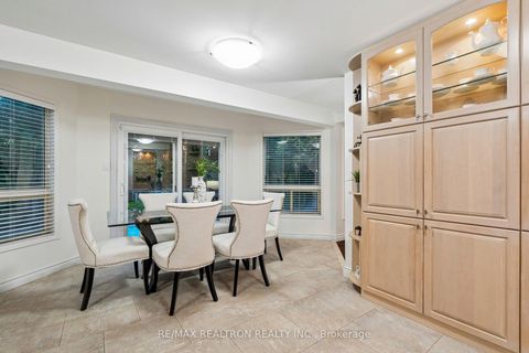 Photo 16 at 122 Colvin Crescent, Brownridge, Vaughan