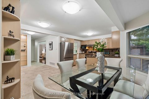 Photo 18 at 122 Colvin Crescent, Brownridge, Vaughan