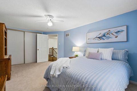 Photo 30 at 122 Colvin Crescent, Brownridge, Vaughan