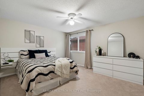Photo 33 at 122 Colvin Crescent, Brownridge, Vaughan