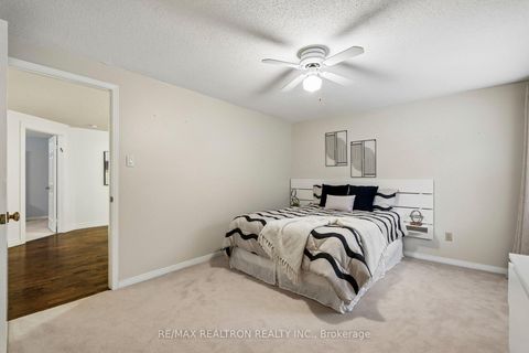 Photo 34 at 122 Colvin Crescent, Brownridge, Vaughan