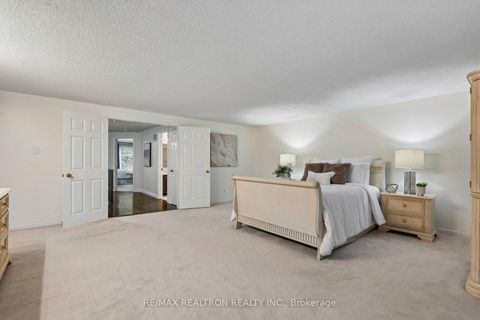Photo 38 at 122 Colvin Crescent, Brownridge, Vaughan