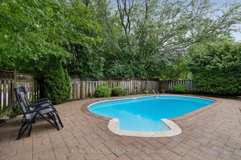 Photo 44 at 122 Colvin Crescent, Brownridge, Vaughan