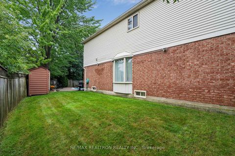 Photo 49 at 122 Colvin Crescent, Brownridge, Vaughan