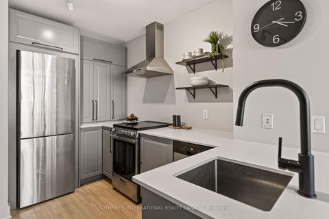 Photo 8 at 614 - 637 Lake Shore Boulevard W, Niagara, Toronto