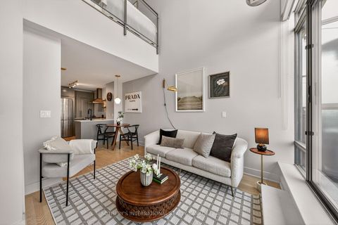 Photo 15 at 614 - 637 Lake Shore Boulevard W, Niagara, Toronto