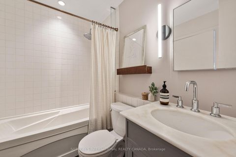 Photo 29 at 614 - 637 Lake Shore Boulevard W, Niagara, Toronto