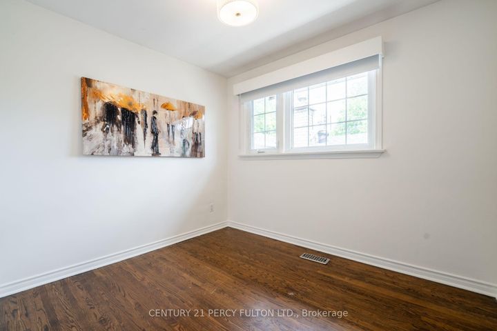 Photo 23 at 6 Donna Court, Newtonbrook East, Toronto