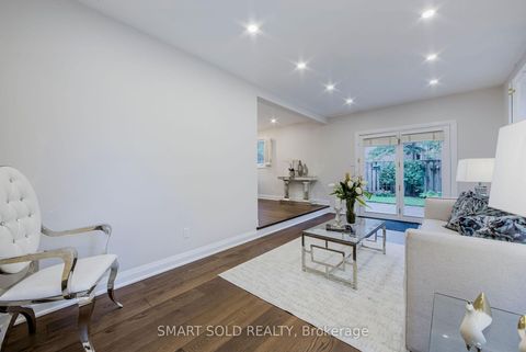Photo 5 at 1 Tiffany Gate, South Richvale, Richmond Hill