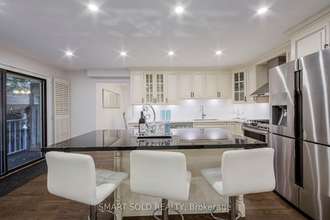 Photo 18 at 1 Tiffany Gate, South Richvale, Richmond Hill