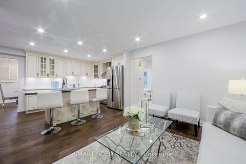 Photo 22 at 1 Tiffany Gate, South Richvale, Richmond Hill