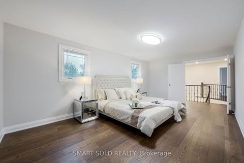 Photo 26 at 1 Tiffany Gate, South Richvale, Richmond Hill