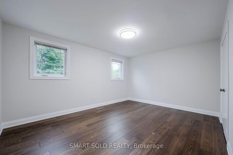Photo 34 at 1 Tiffany Gate, South Richvale, Richmond Hill