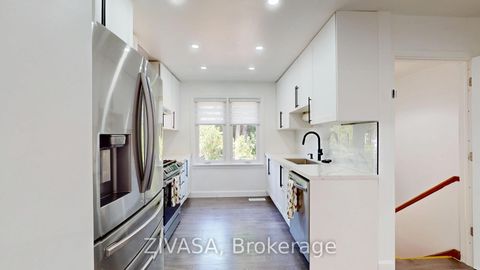 Photo 3 at 125 Jeffcoat Drive, Clairville, Toronto