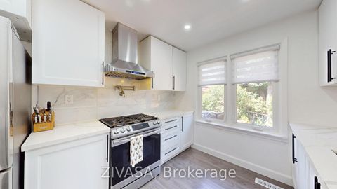 Photo 4 at 125 Jeffcoat Drive, Clairville, Toronto