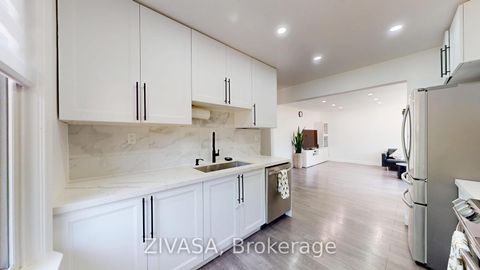 Photo 6 at 125 Jeffcoat Drive, Clairville, Toronto