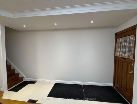 Photo 2 at 327 Springdale Boulevard, East York, Toronto