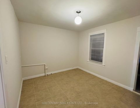 Photo 3 at 327 Springdale Boulevard, East York, Toronto