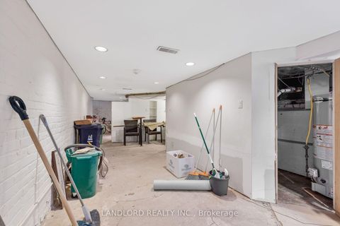 Photo 36 at 107A Scollard Street, Annex, Toronto