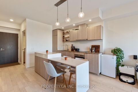 Photo 9 at 710 - 12 Bonnycastle Street, Waterfront Communities C8, Toronto