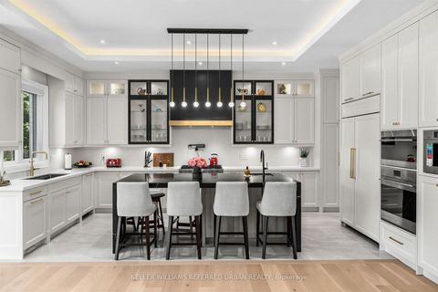 Photo 13 at 130 Upper Canada Drive, Windfields, Toronto
