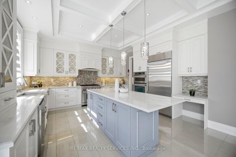 Photo 10 at 36 West Coast Trail, Nobleton, King