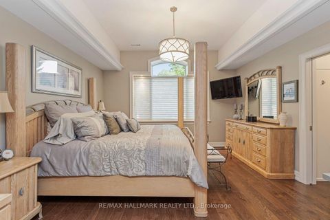 Photo 18 at 25 Queensborough Crescent, Richview, Toronto