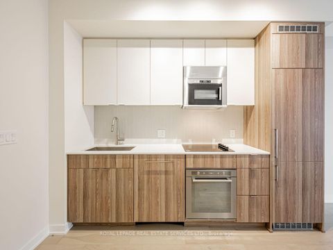 Photo 5 at 311 - 840 St Clair Avenue W, Oakwood Village, Toronto
