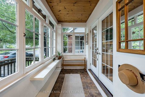 Photo 2 at 14 Wildwood Crescent, Woodbine Corridor, Toronto