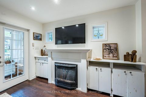 Photo 6 at 14 Wildwood Crescent, Woodbine Corridor, Toronto