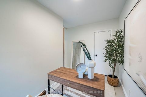 Photo 16 at 14 Wildwood Crescent, Woodbine Corridor, Toronto