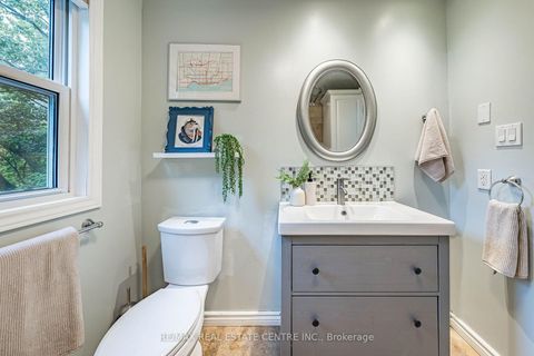 Photo 19 at 14 Wildwood Crescent, Woodbine Corridor, Toronto