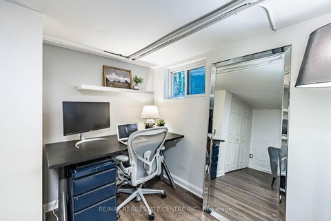 Photo 23 at 14 Wildwood Crescent, Woodbine Corridor, Toronto