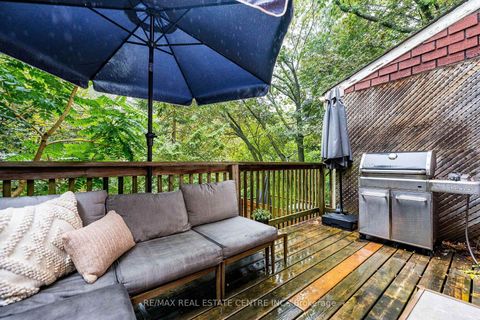 Photo 29 at 14 Wildwood Crescent, Woodbine Corridor, Toronto