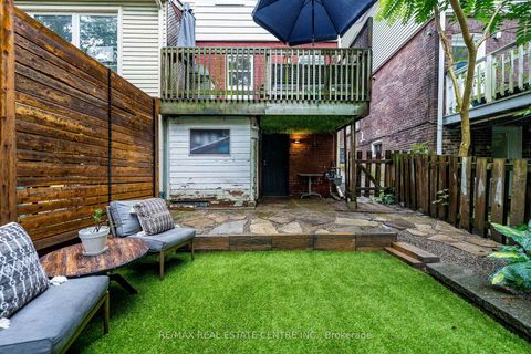 Photo 33 at 14 Wildwood Crescent, Woodbine Corridor, Toronto