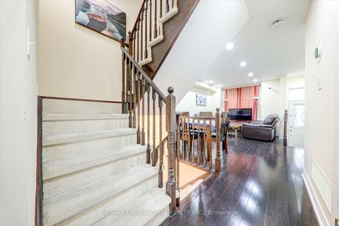 Photo 10 at 19 Kawneer Terrace, Dorset Park, Toronto