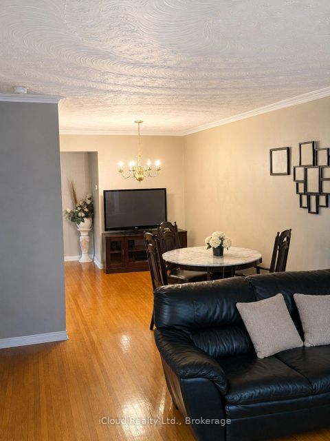 Photo 7 at 138 Lomar Drive, Jane Heights, Toronto