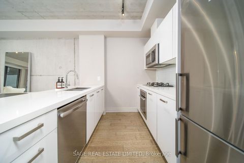 Photo 5 at 320 - 608 RICHMOND Street W, Waterfront Communities C1, Toronto