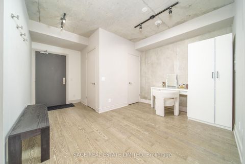 Photo 9 at 320 - 608 RICHMOND Street W, Waterfront Communities C1, Toronto