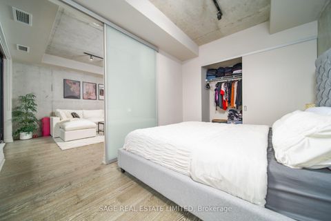 Photo 15 at 320 - 608 RICHMOND Street W, Waterfront Communities C1, Toronto
