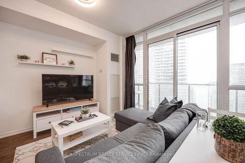 Photo 4 at 4511 - 65 Bremner Boulevard, Waterfront Communities C1, Toronto