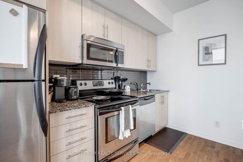 Photo 8 at 4511 - 65 Bremner Boulevard, Waterfront Communities C1, Toronto