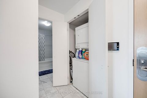 Photo 13 at 4511 - 65 Bremner Boulevard, Waterfront Communities C1, Toronto