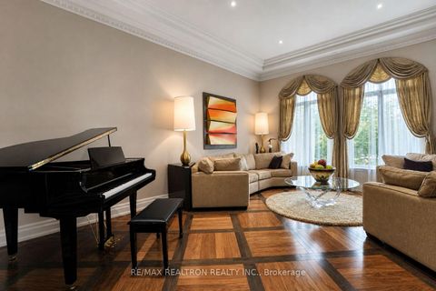 Photo 8 at 25 Parr Place, Uplands, Vaughan